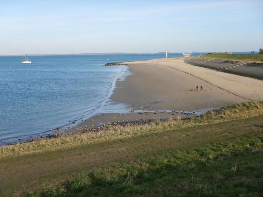Comfortabel En Gezellig Vakantiehuis Bij Het Strand Wemeldinge Eksteriør billede